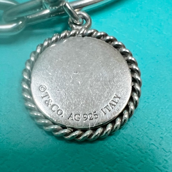 🔴Authentic TIFFANY & CO 2 Charms Bangle / Bracelet 🔴❤️ - Picture 6 of 10